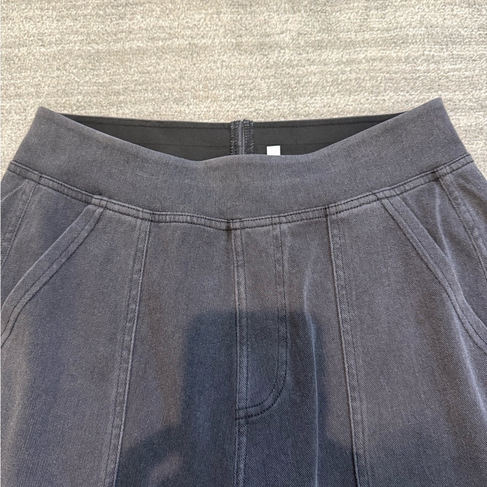 HALARA Flex Mid Rise Straight Leg Cargo Jeans - Picture 13 of 16